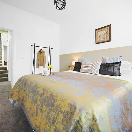 Ideal Lodgings In Urmston Room photo
