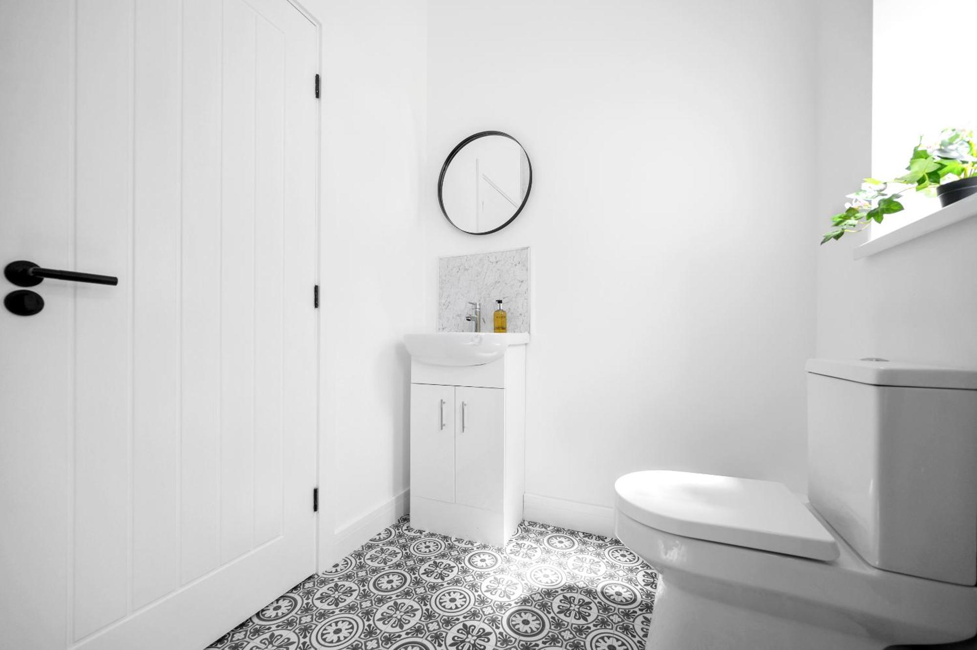 Ideal In Apartment *